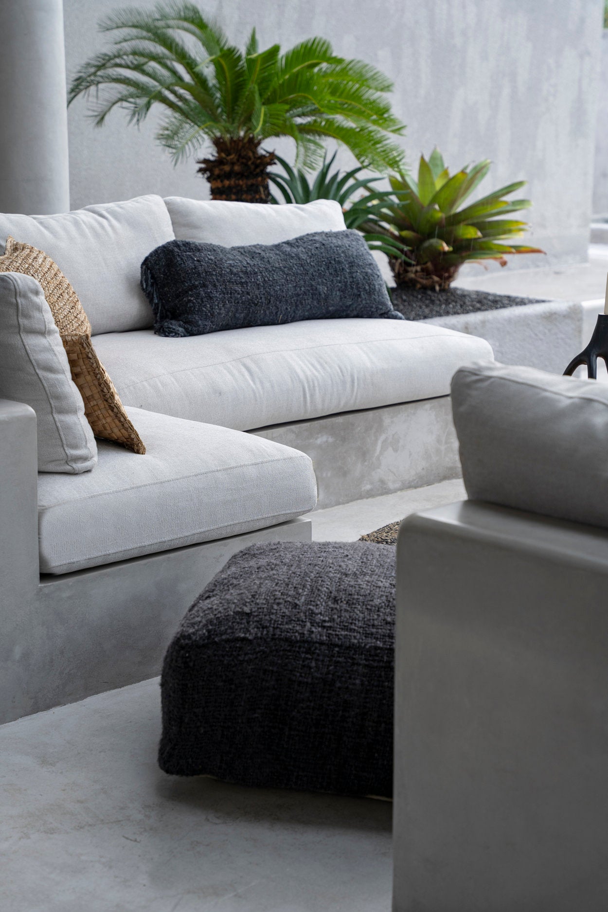 The Oh My Gee Pouffe - Black Navy